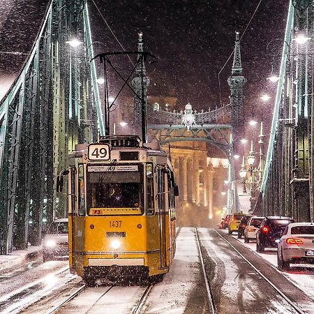 شقة Romantic Studio In Budapest 12Th District Close To Mom Park المظهر الخارجي الصورة