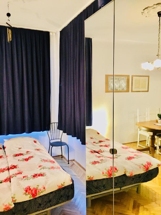 شقة Romantic Studio In Budapest 12Th District Close To Mom Park المظهر الخارجي الصورة